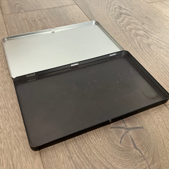 Make Up For Ever Magnetized Customizable Makeup Palette, Large, Black - Picture 5 of 5